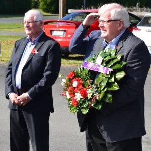 Laying the ANZAC Wreath